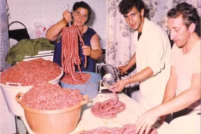 Salsiccia, polpo, uva e calzone: alla scoperta delle sagre storiche della provincia di Bari